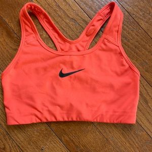 Nike Swoosh Sports Bra Pink - S